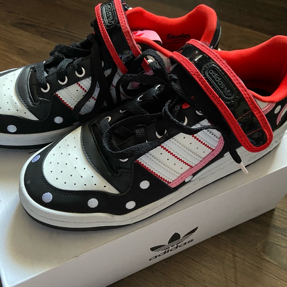 Adidas Hello Kitty Women’s Forum Low